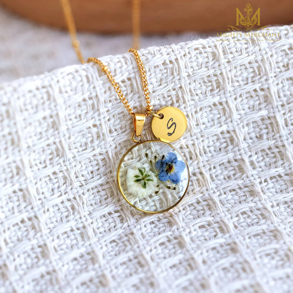 Personalized Pressed Flower Resin Necklace | Initial Jewelry