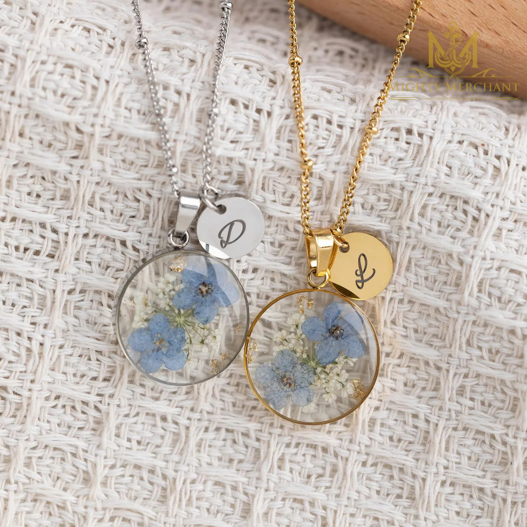 Pressed Dried Flower Resin Necklace | Floral Handmade Jewelry