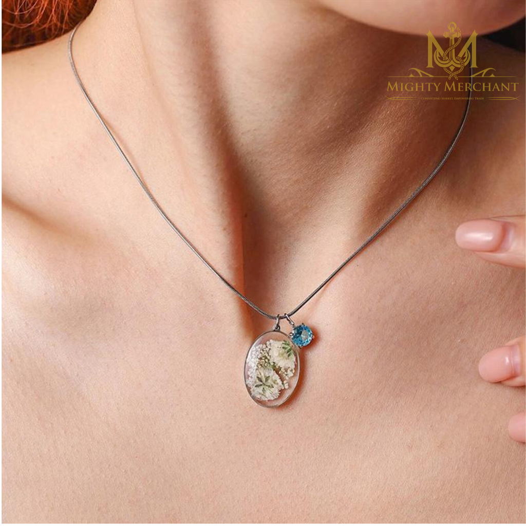 Handmade Resin Flower Pendant Necklace, Birthstone Charm, Nature-Inspired Jewelry
