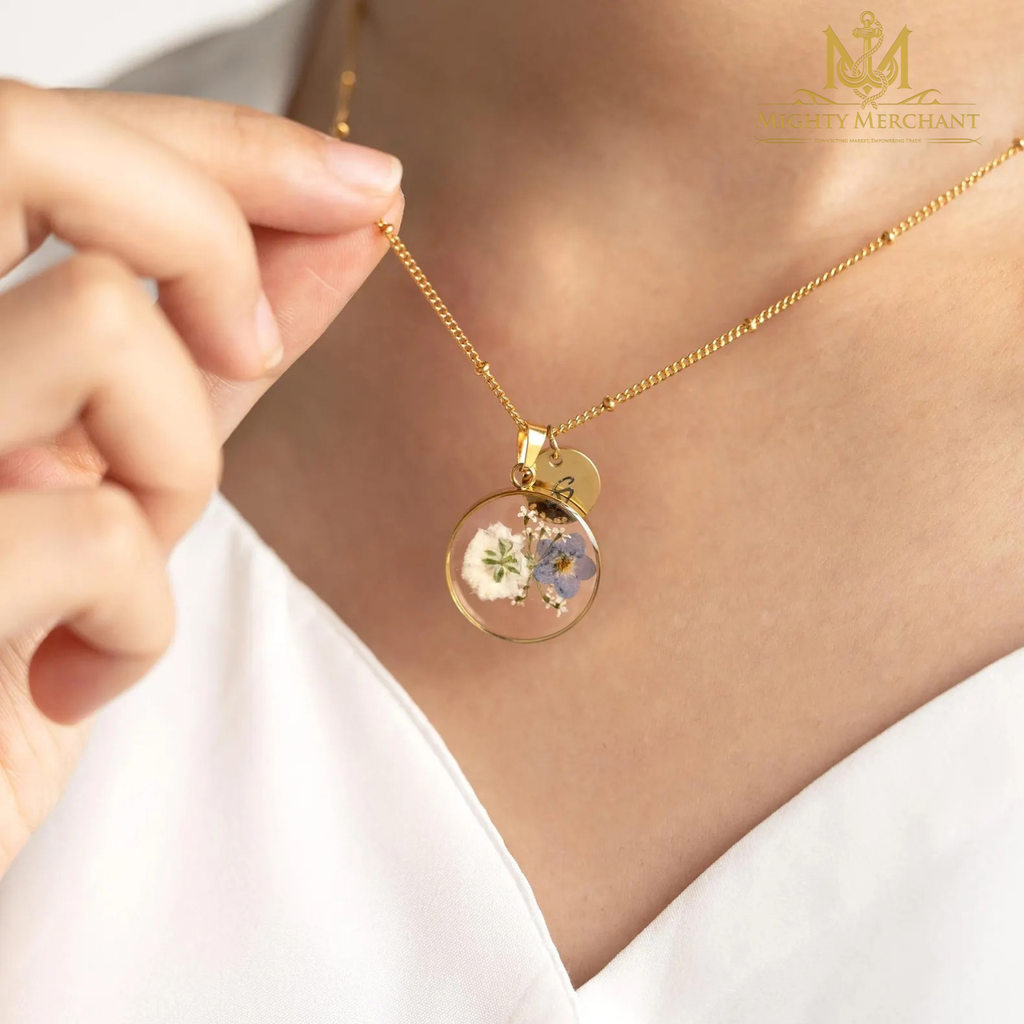 Personalized Pressed Flower Resin Necklace | Initial Jewelry