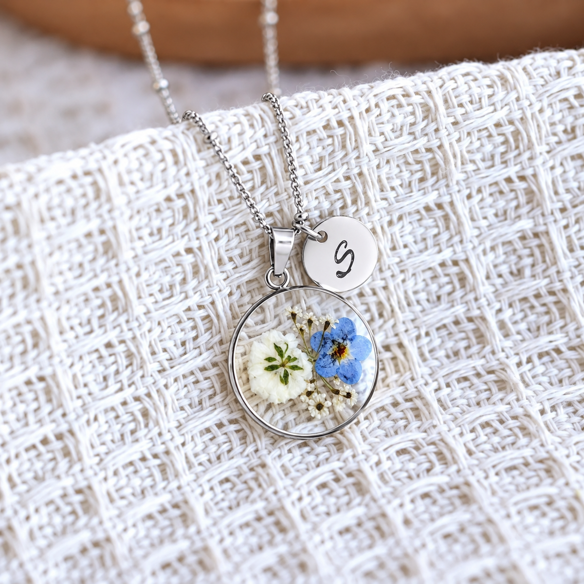 Personalized Pressed Flower Resin Necklace | Initial Jewelry