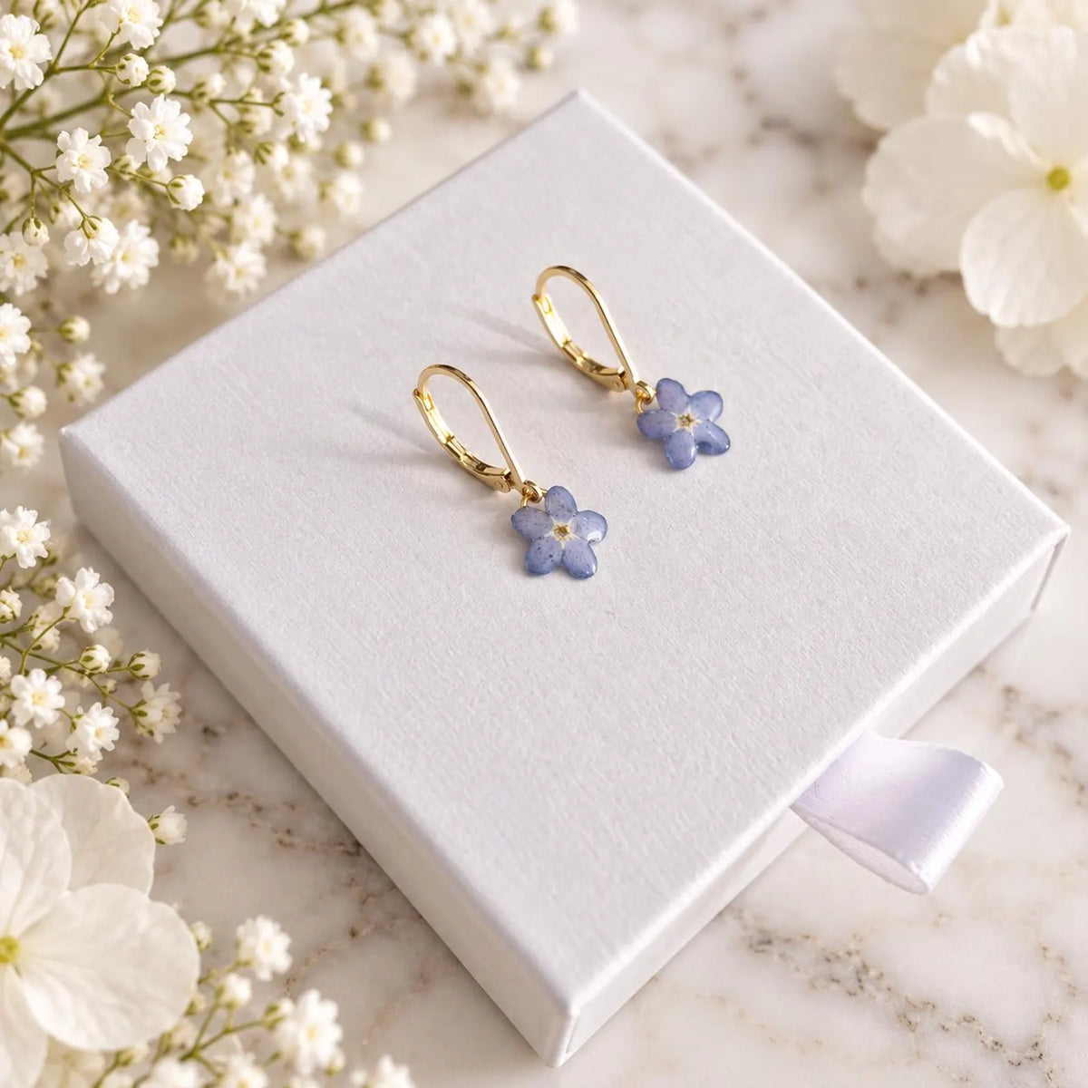 Pressed Flower Pearl Drop Earrings – Handmade Floral Resin Dangle Earrings for Women